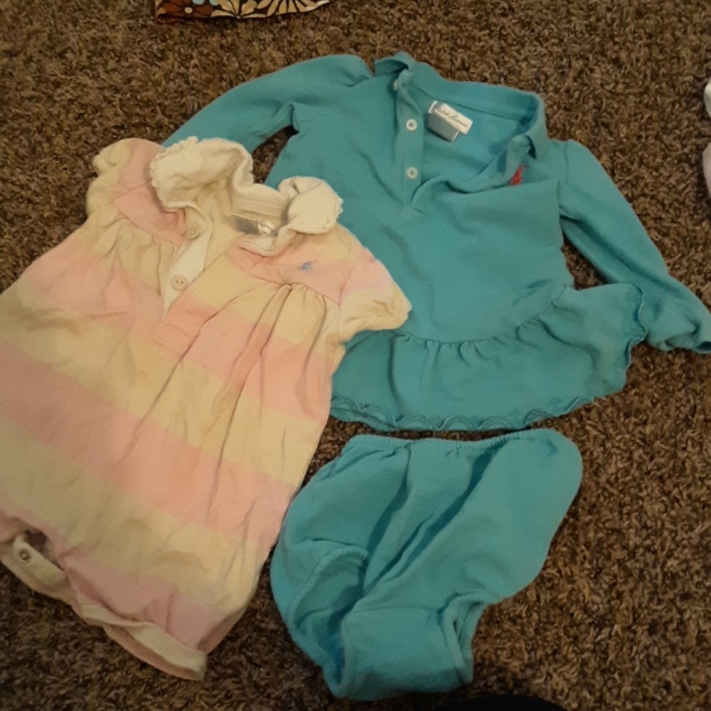 2 sets of girl clothes